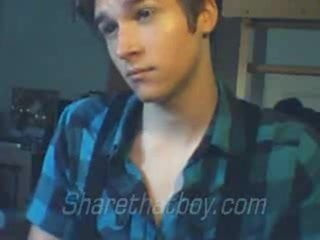 Hot boy having a good wank