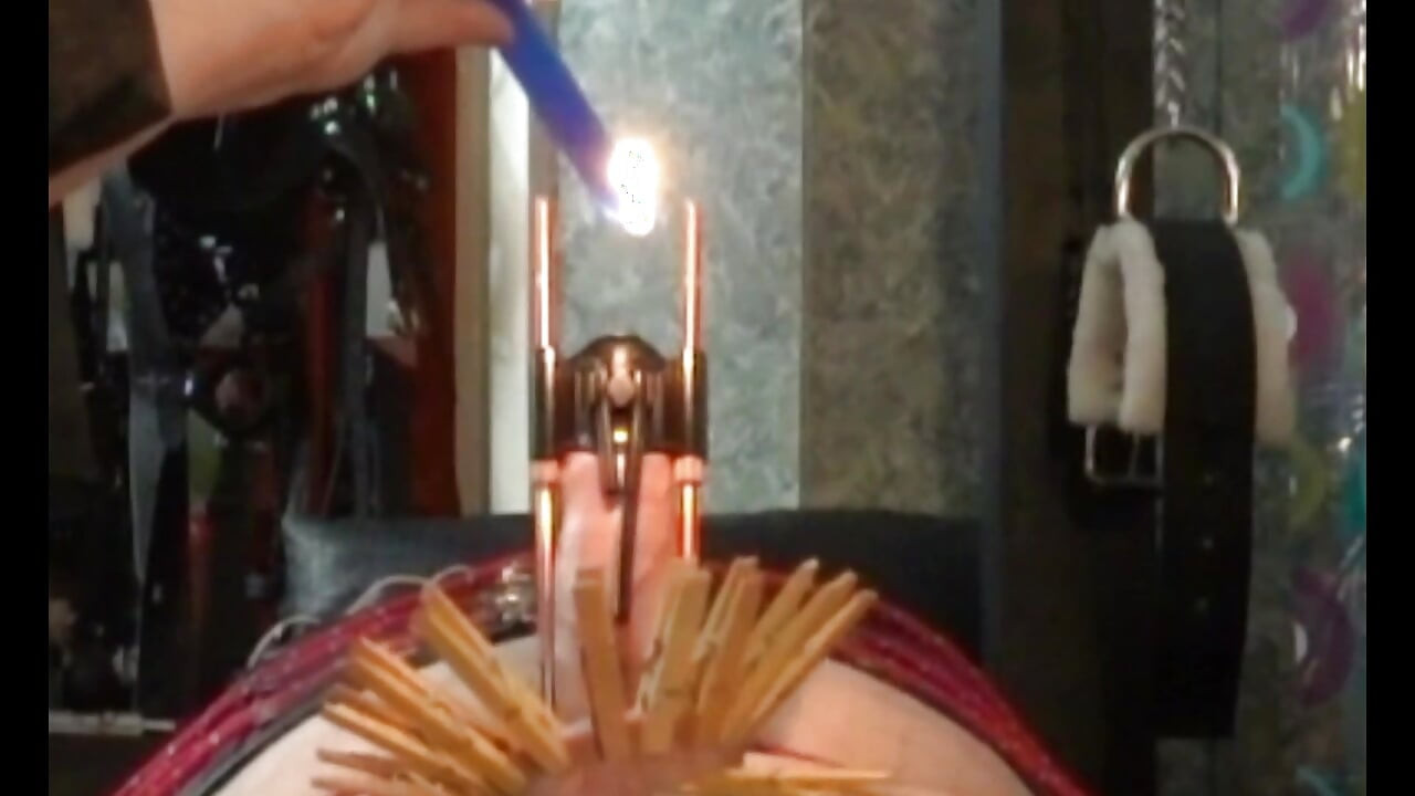 ยืดควยและแว็กซ์สุดฮอตในคุกใต้ดินของ Lady Diva Cane