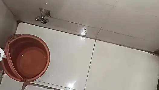Desi Boy Jerk off on Toilet Masterbet in the Toilet