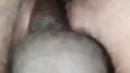 Eş ve koca, iki arkadaşın önünde