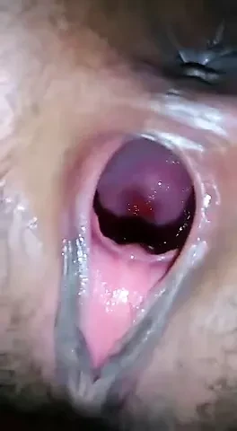 Look at that pussy hole