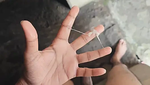A Horny Boy Wishes a Very Happy New Year To HIs XH Family, Got Naked Outside In The Winter And Celebrates The Day With Cum