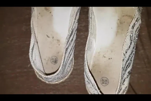 Stinke schuhe vollgespritzt
