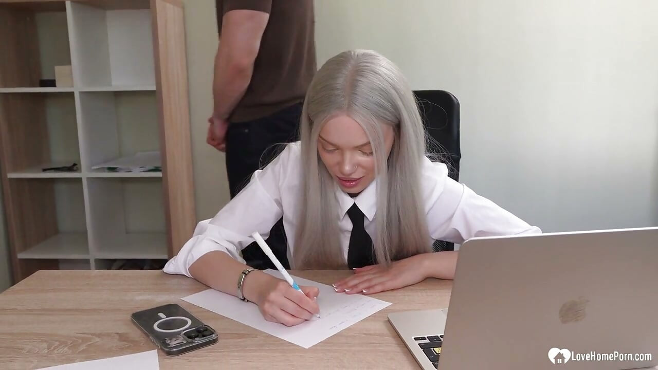 Long Silver Hair Secretary in Tie Gets Fucked Hard in Office