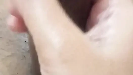 Lund ka pani nikal diya bhabhi ne hila hila kar kala lund pura nichod diya