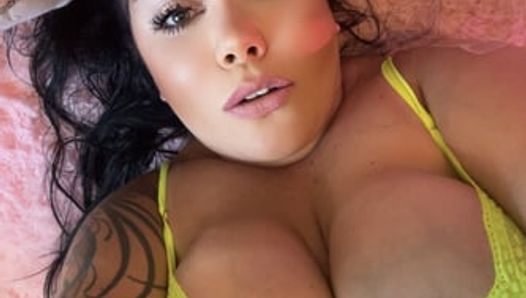 BBW with massive tits and the perfect pussy