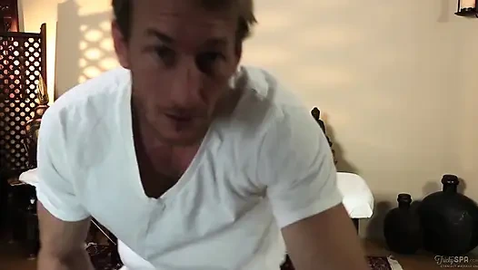 FantasyMassage aku selingkuh darinya