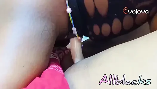 Biseksüel zenci kızlar dildo sikişi ve büyük zenci yarağı boşalması - evolova elektrikli seks bebeği