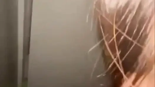 Гладкая киска моей сводной сестры