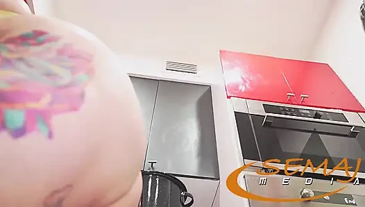 Semaj media BBW Maria Bose liebte es, gefickt zu werden und sperma in der Küche zu lecken!