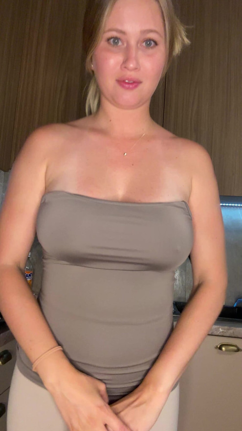 Showing my big tits