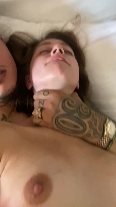 Quick little teaser of a collab with Selena love she squirted everywhere full video coming soon