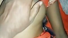 Indiana sexy Magi Sumaiya em vídeo de sexo na vila