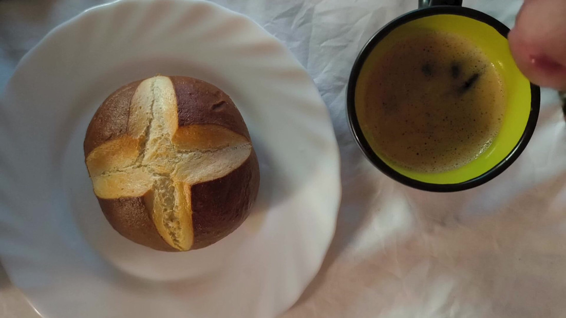 頼まれた通り、コーヒーにおしっこをかけて、うちのウサギも何かもらった