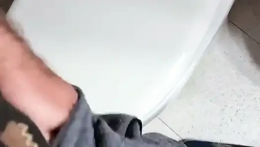 Aku lagi asik fingering sandyku