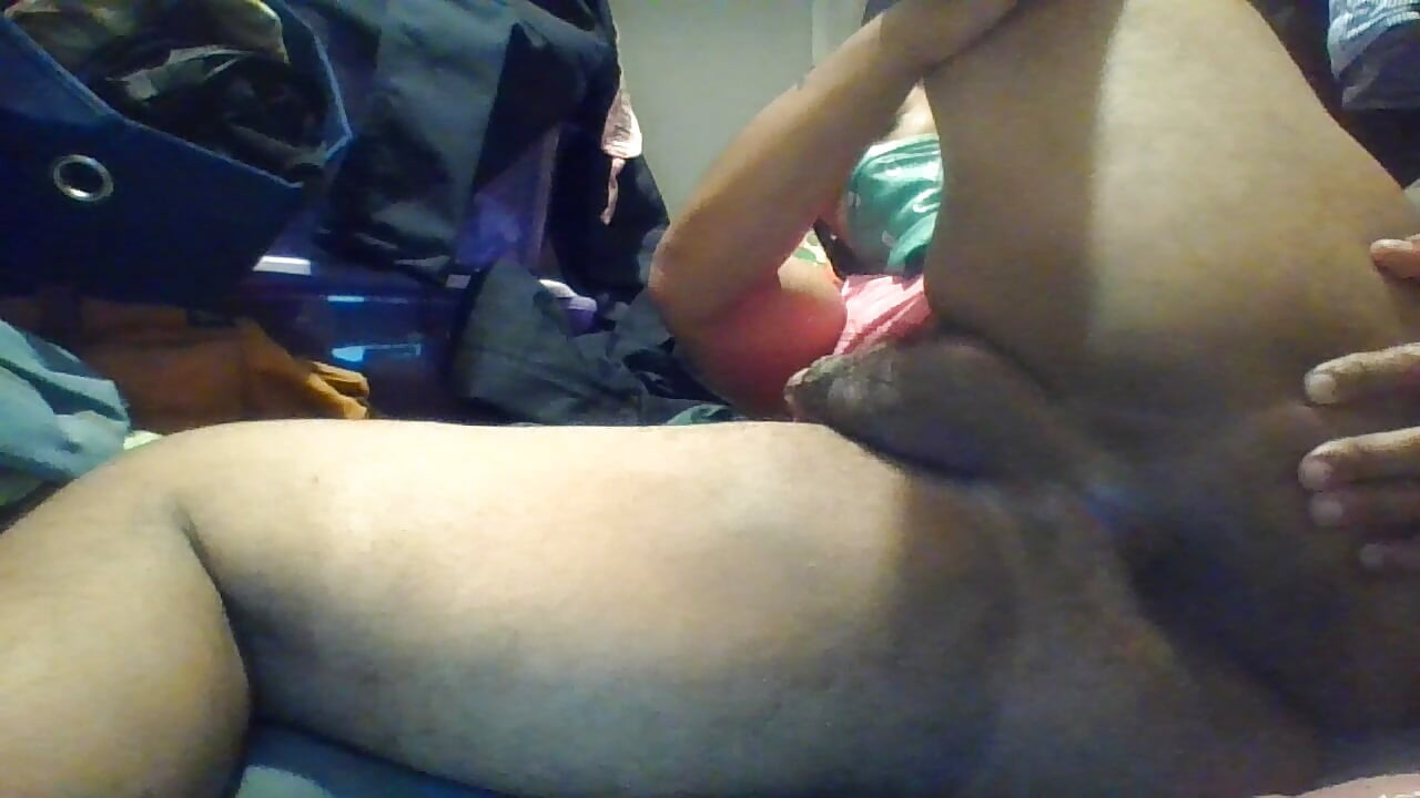 fat ass cums on dildo