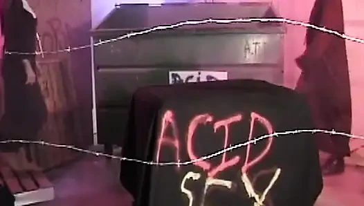 Ateşli MILF Üçlü, Tutkulu Pussy Yiyor