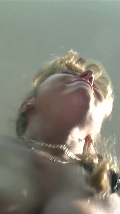Powerful moment from "Einstellung zur Putzfrau"