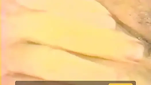 Schüchternes amateur-paar fickt auf film