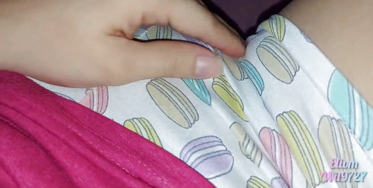 XXX Desi My Step Sister Lets Me Play with Her Pussy When She Comes to Visit She Gets on My Bed