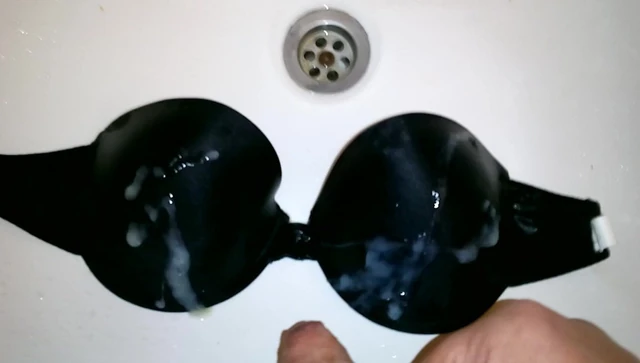 piss and cum satim bra