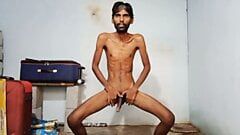 Rajesh playboy 993 dedilhado, palmada, mostrando bunda, mas, gemendo e gozada