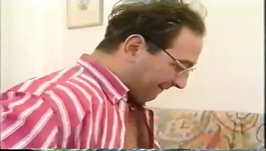 İngiliz sürtük Zoe anal seks yapıyor