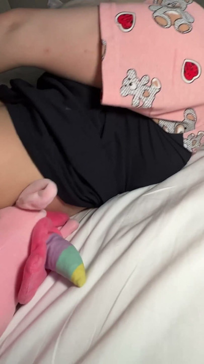 STEPSISTER LOVES IT WHEN I HUG AND FILL HER WITH CUM | Clip 1