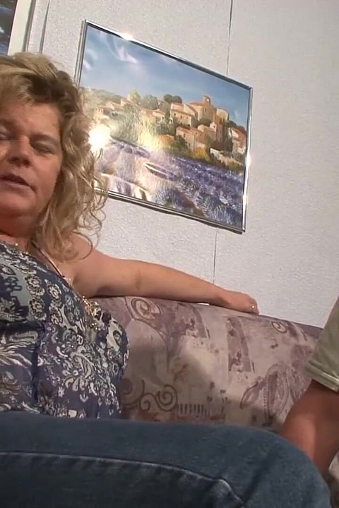 Susi likes to do fuck meetings
