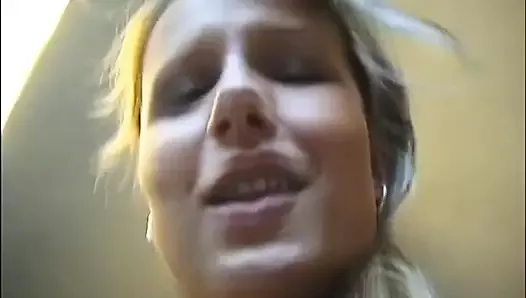 Первый порно кастинг Ingrid - юная блондинка жаждет, чтобы ее трахнули