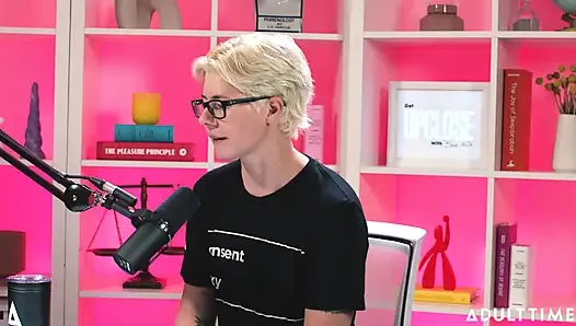 Kimmy Kimm utancı fethediyor ve kullanılmış külot satıyor | Adult Time Podcast