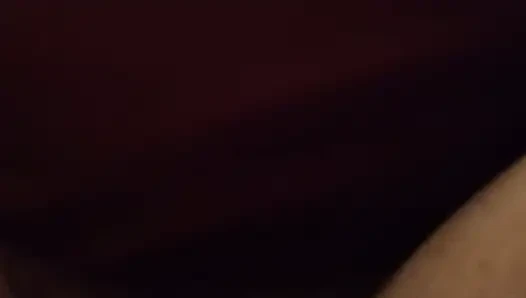 Erkek arkadaşımın büyük yarağını özledim, bu yüzden kendimle eğlenin