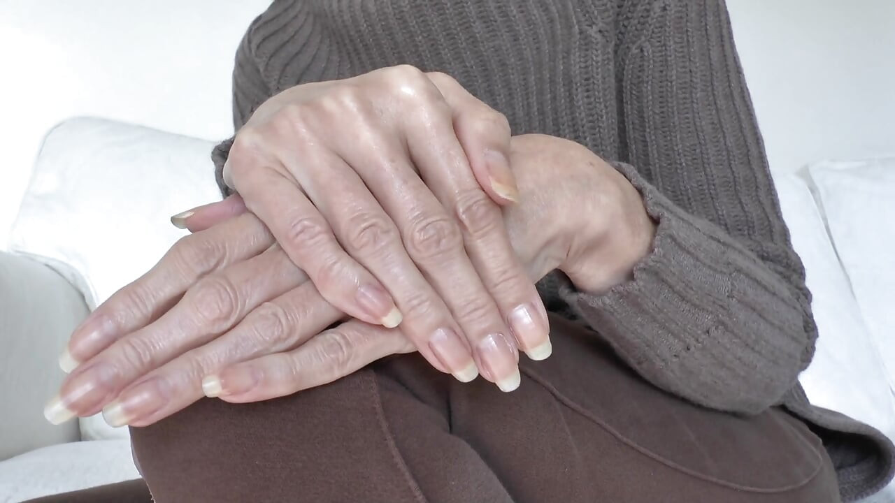 Prirodni dugi nokti, srednji prsti i drkanje prstima, JOI, lady victoria valente