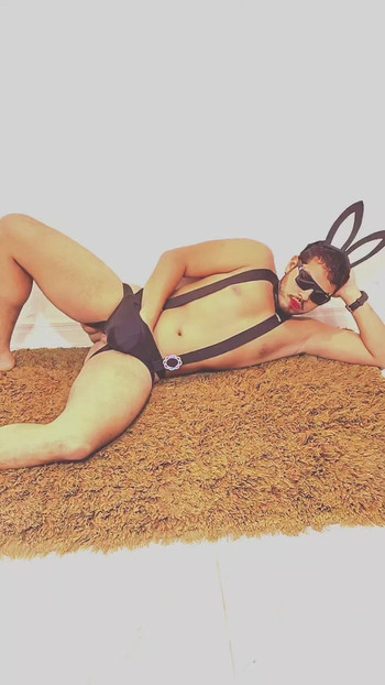 Arthur is a very naughty CariocasHot21 with a very tasty butt and greedy. It is top of mind and will make you very crazy with horniness!