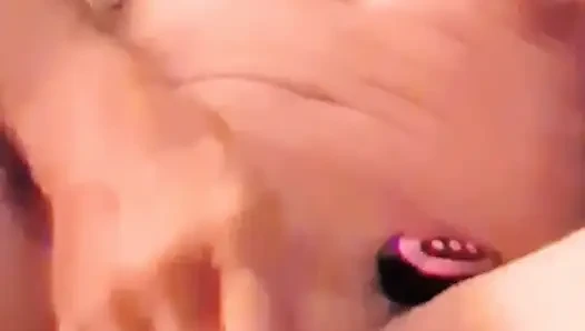 Götten dildo alıyor