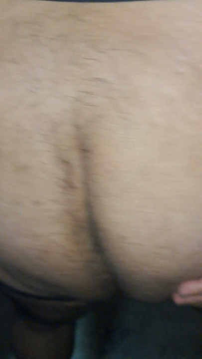 Look at my little duck as my ass claps