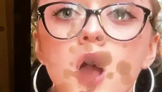 Maisie williams boşalmak haraç
