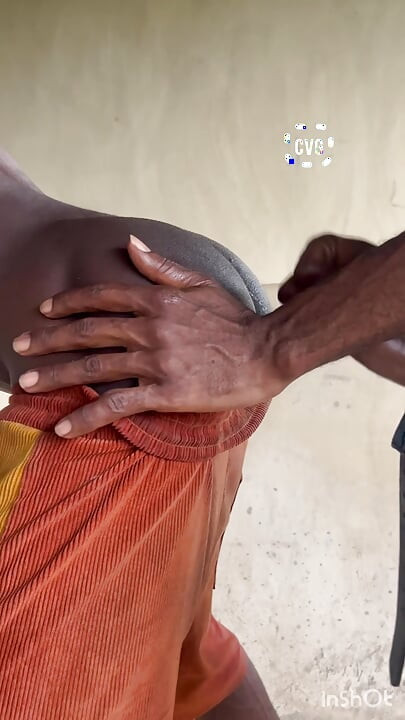 和我们的门卫在户外