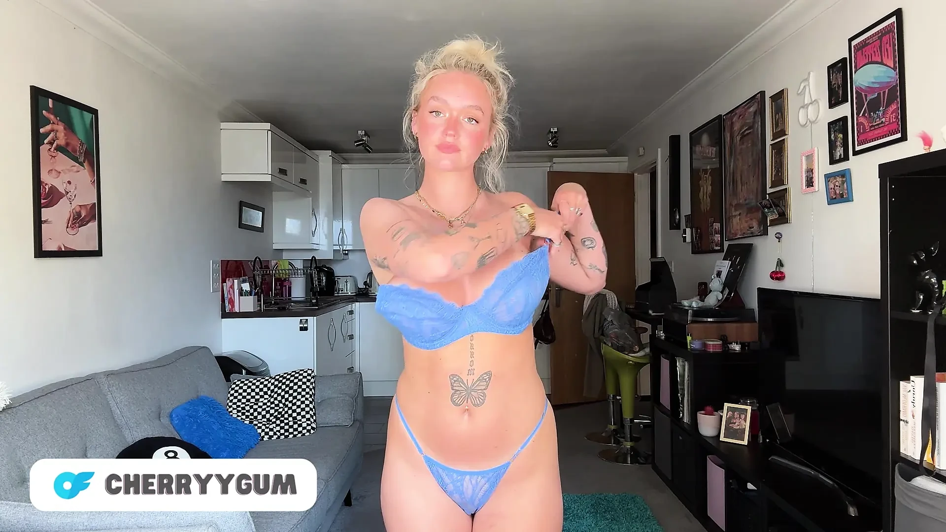 Tits,big nipples,blonde,british