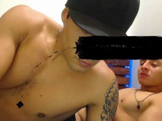Budak panas seks bertiga dalam kamera
