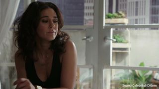 Emmanuelle Chriqui - in the First S02E09
