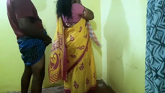 Onunla gerçek ev yapımı ateşli seks yaptım