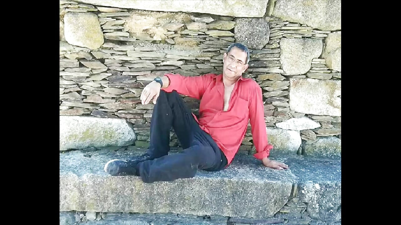 Adorando Los Pies De Mi Dueño 07