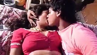 ホットなセックスシーンのインド人妻