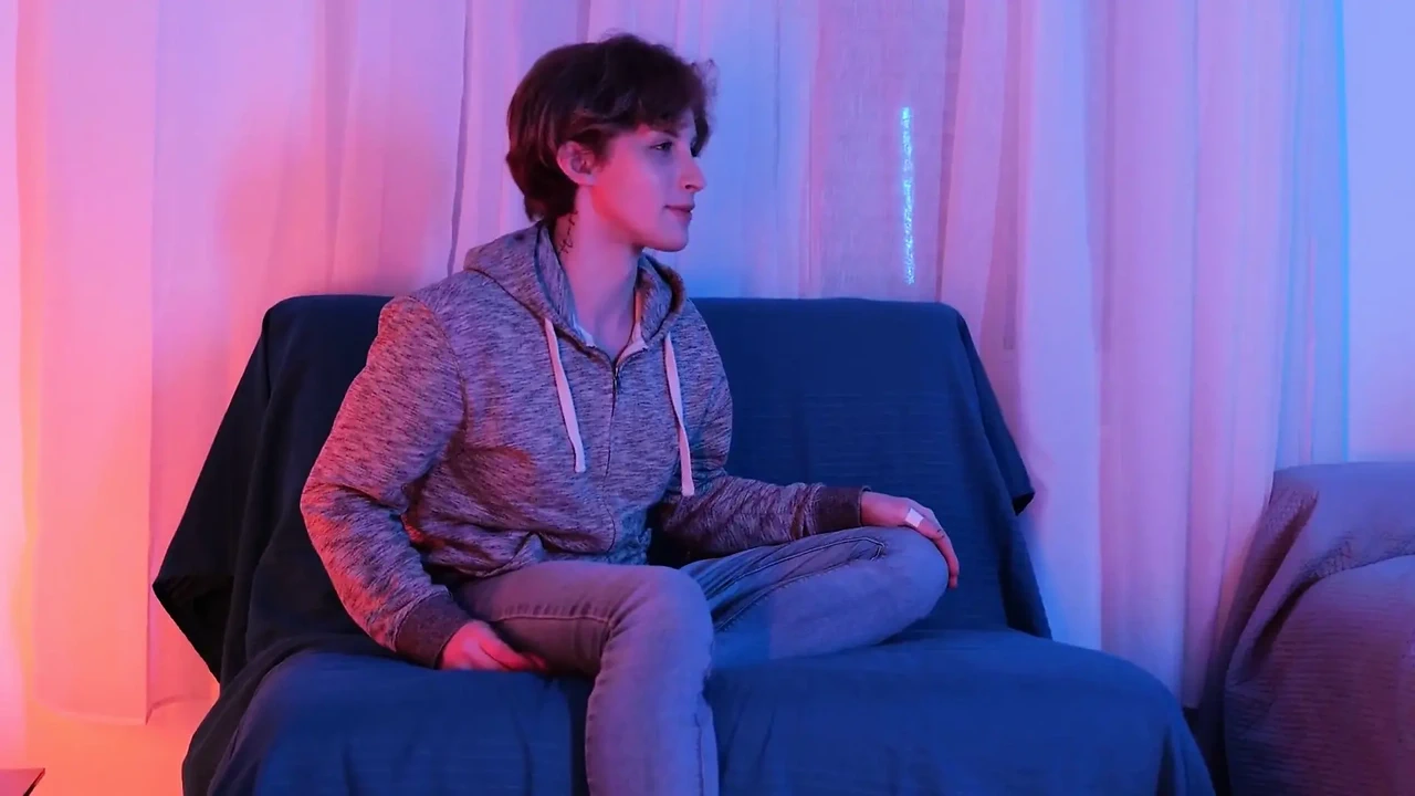 Cute Trans Blows Huge Cock 7296 1