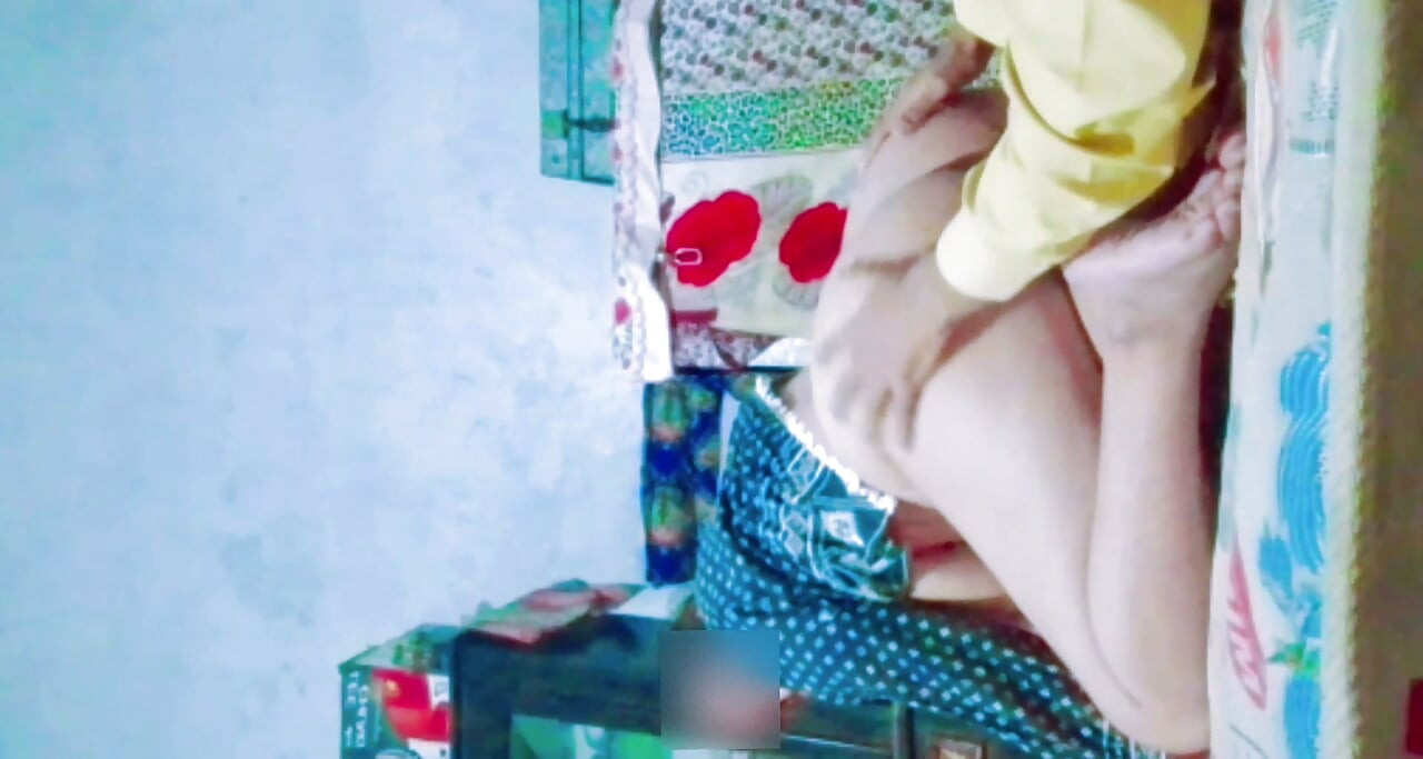 Bhabhi sexy nos campos, linda como uma coruja
