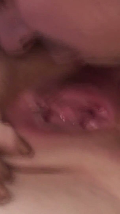 Granjero gordo se folla a su trol de aldea | Clip 2