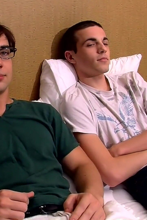 Döl sevgilisi Zack üçlü döl alıyor