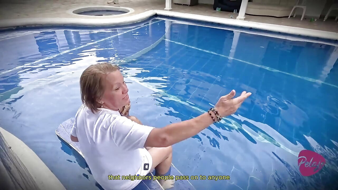 The Stepmother Caught Her Stepdaughter Playing with a Dildo in the Pool and Masturbated Her Until She Squirts.