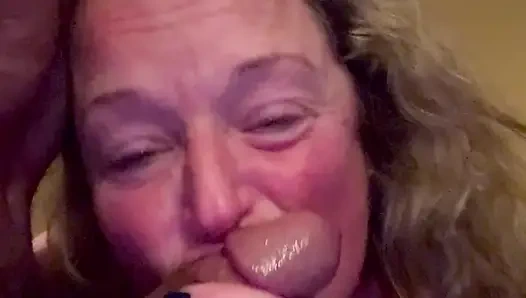 Sub, schmutzige blonde reife liebt